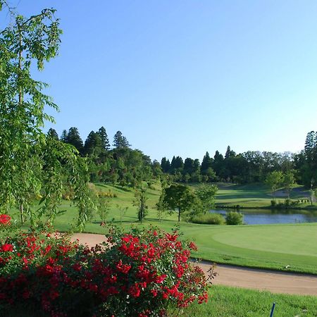 Birdie'S Forest Hotel Chiba Exterior photo